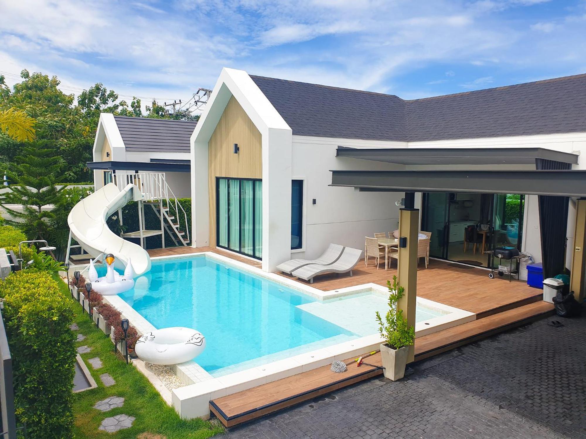 22pool Hua-hin 别墅 *